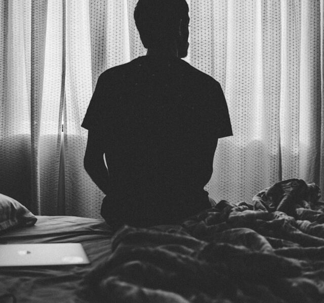 Jak introwertycy przeżywają stratę, rozstanie i żałobę inaczej niż ekstrawertycy